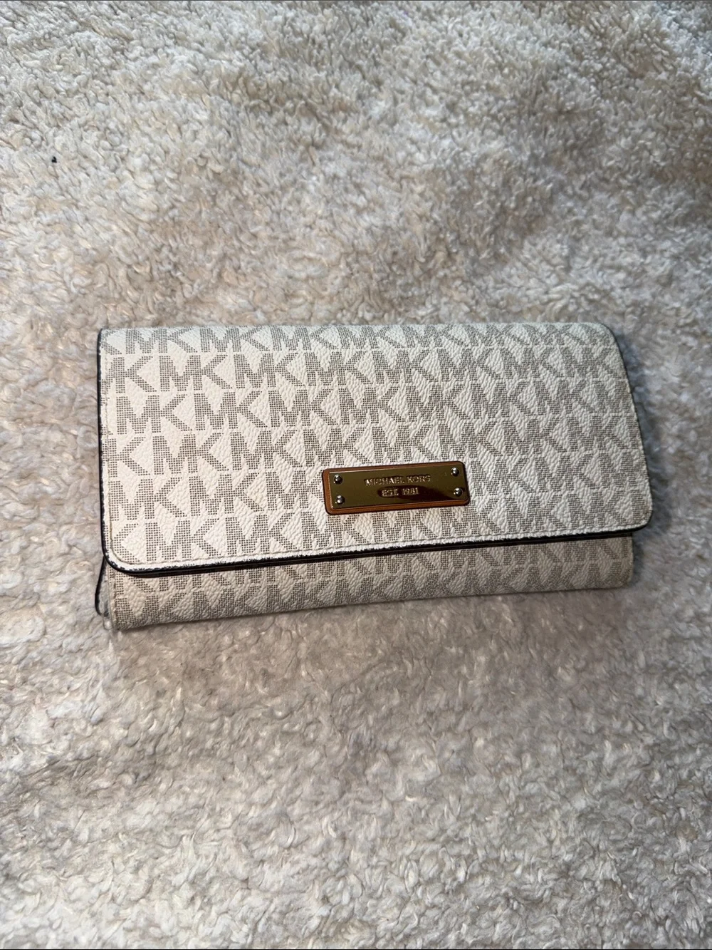Michael Kors Cream/Tan Signature MK Continental Wallet
